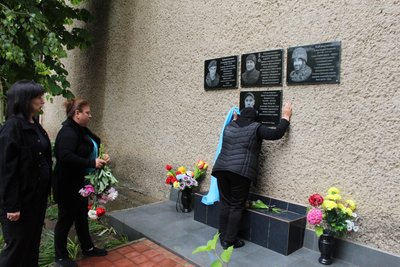 На Одещині відкрили меморіальну дошку загиблому морському піхотинцю Михайлу Бошкову На Одещині відкрили меморіальну дошку загиблому морському піхотинцю Михайлу Бошкову