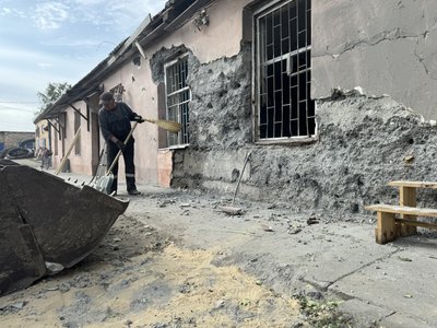 "Дуже тряслося все": мешканці Краснопілля на Сумщині розповіли про російську атаку "Дуже тряслося все": мешканці Краснопілля на Сумщині розповіли про російську атаку