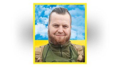 На Чернігівщині попрощались із загиблими захисниками Сергієм Єрмоленком та Сергієм Майстренком На Чернігівщині попрощались із загиблими захисниками Сергієм Єрмоленком та Сергієм Майстренком