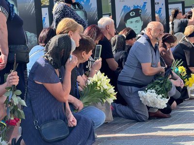 З військовим Віталієм Остапчуком попрощалися у Рівному