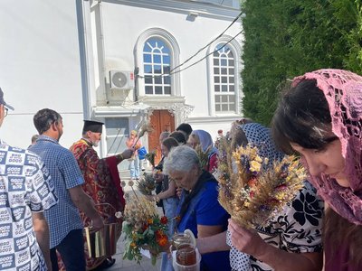Перший Спас 2026: чому свято називають Медовим і Маковієм та що освячують у храмах Перший Спас 2026: чому свято називають Медовим і Маковієм та що освячують у храмах