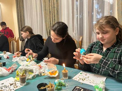 Майстер-клас із писанкарства у Житомирі: як створюють писанку Майстер-клас із писанкарства у Житомирі: як створюють писанку