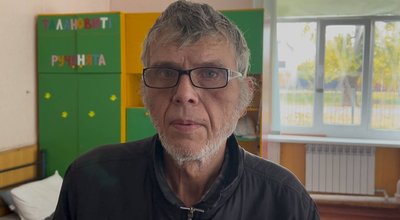 Виїхали, коли армія РФ зруйнувала будинки. У транзитному центрі Павлограда евакуйовані з Донеччини чекають на розселення Виїхали, коли армія РФ зруйнувала будинки. У транзитному центрі Павлограда евакуйовані з Донеччини чекають на розселення