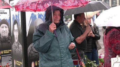 У Рівному попрощалися з військовим Петром Бобриком У Рівному попрощалися з військовим Петром Бобриком