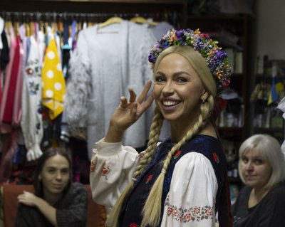 "Я не звикла себе шкодувати": інтерв'ю з волинською артисткою Софією Матюшенко