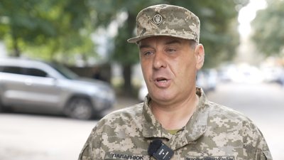 Працівники ТЦК та СП почали використовувати бодікамери: що думають вінничани Працівники ТЦК та СП почали використовувати бодікамери: що думають вінничани