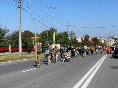 У Тернополі попрощалися з бійцем Володимиром Семеркою У Тернополі попрощалися з бійцем Володимиром Семеркою