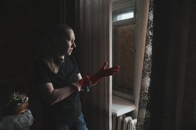 Як у Новобаварському районі Харкова усувають наслідки влучання дрону РФ: фото Як у Новобаварському районі Харкова усувають наслідки влучання дрону РФ: фото