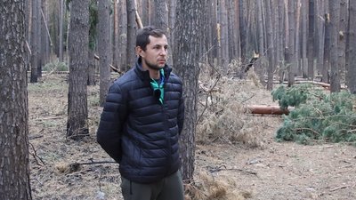 Лісівники Сумщини розповіли про щоденні пожежі та як до них причетні військові РФ Лісівники Сумщини розповіли про щоденні пожежі та як до них причетні військові РФ