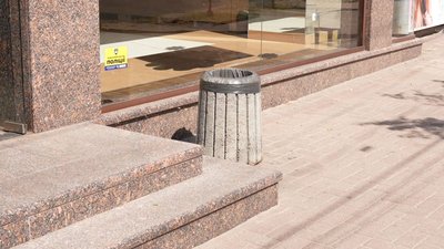 У Кропивницькому бракує 140 урн для сміття: чи планують збільшити кількість У Кропивницькому бракує 140 урн для сміття: чи планують збільшити кількість