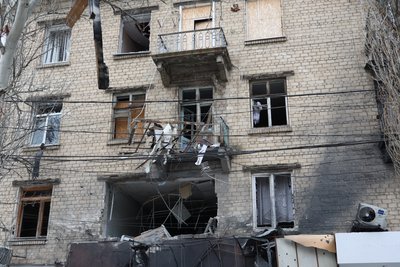 "Після вибухів трохи оглухла". Херсонці про черговий удар РФ по середмістю "Після вибухів трохи оглухла". Херсонці про черговий удар РФ по середмістю