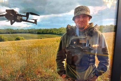 У Полтаві попрощалися із полеглим військовим Денисом Улезьком У Полтаві попрощалися із полеглим військовим Денисом Улезьком