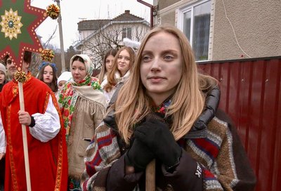 вертеп збирає гроші на зсу, тернопільщина вертеп збирає гроші на зсу, тернопільщина