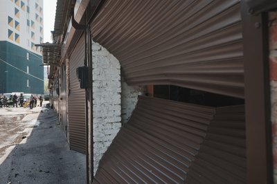 Слобідський район Харкова вночі 25 квітня був під атакою російських безпілотників: фоторепортаж з місця удару Слобідський район Харкова вночі 25 квітня був під атакою російських безпілотників: фоторепортаж з місця удару