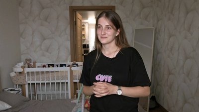 "Ліхтарики майже в кожній кімнаті": як сім'я з Луцька адаптувалася до відключень світла