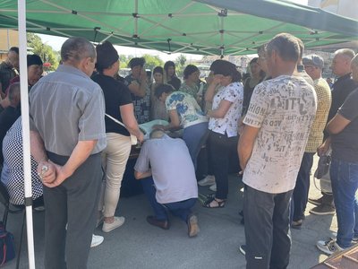 На Черкащині попрощались із захисником, який поліг на Харківщині На Черкащині попрощались із захисником, який поліг на Харківщині