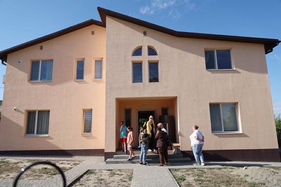 дитбудинок, прийомна сім'я, родина Богути дитбудинок, прийомна сім'я, родина Богути