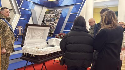 прощання з кириченком фото прощання з кириченком фото