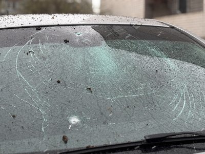 “Прилетів уламок у вікно”: мешканці Кролевця про атаки РФ і пошкодження “Прилетів уламок у вікно”: мешканці Кролевця про атаки РФ і пошкодження