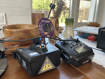 Полтавець Юрій Житніков виготовляє та ремонтує FPV-дрони для бійців на фронт