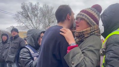 Палають квартири й автівки: кияни розповіли, як пережили російську атаку Палають квартири й автівки: кияни розповіли, як пережили російську атаку