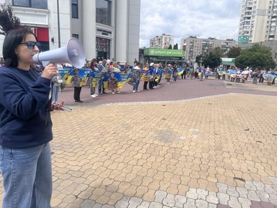 Акція на підтримку полонених і безвісти зниклих відбувається у Хмельницькому Акція на підтримку полонених і безвісти зниклих відбувається у Хмельницькому
