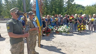 Похорон військового, Ігор Гнанюк, Тернопіль, червень 2024 Похорон військового, Ігор Гнанюк, Тернопіль, червень 2024
