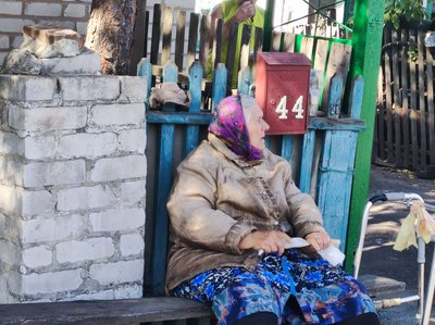 Перейменування декомунізація Леонтовичі жителька Валентина селище Перше Травня Покровська громада Донецька область 23 вересня 2024 рік Перейменування декомунізація Леонтовичі жителька Валентина селище Перше Травня Покровська громада Донецька область 23 вересня 2024 рік