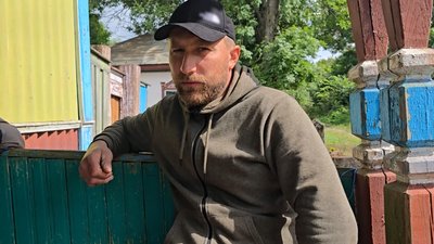 Вивезли 12 тварин з Грем`яча на Чернігівщині: родина врятувала котів та собак Вивезли 12 тварин з Грем`яча на Чернігівщині: родина врятувала котів та собак