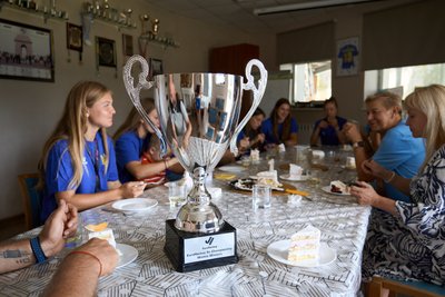 Сумські хокеїстки у складі збірної України здобули «золото» на чемпіонаті Європи з хокею 5S Сумські хокеїстки у складі збірної України здобули «золото» на чемпіонаті Європи з хокею 5S