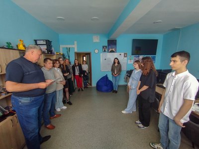 У Житомирі діти загиблих військових отримали свідоцтва про завершення навчального курсу з програмування У Житомирі діти загиблих військових отримали свідоцтва про завершення навчального курсу з програмування