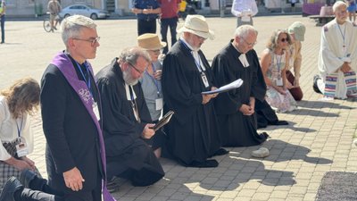 Молитва, ратуша, євреї, Івано-Франківськ Молитва, ратуша, євреї, Івано-Франківськ