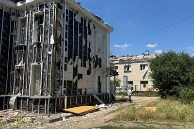 Удар по лікарняному містечку та житлових кварталах Краматорська. Що містяни розповіли про російську атаку Удар по лікарняному містечку та житлових кварталах Краматорська. Що містяни розповіли про російську атаку