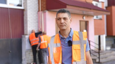 Олег Сопрун, виконувач обов’язків керівника внутрішньобудинкового відділу "Тернопільміськгазу", перевірка системи газопостачання, 8 червня 2026 року Олег Сопрун, виконувач обов’язків керівника внутрішньобудинкового відділу "Тернопільміськгазу", перевірка системи газопостачання, 8 червня 2026 року