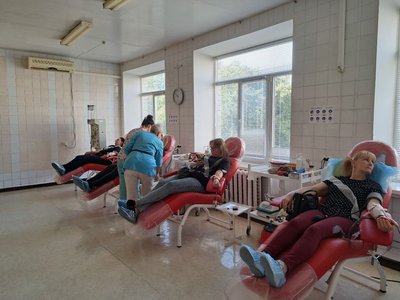 Допомога воїну: у Житомирі центр крові шукає донорів з четвертою групою Допомога воїну: у Житомирі центр крові шукає донорів з четвертою групою