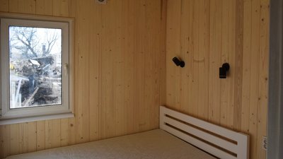У Кропивницькому встановили останній модульний будинок замість пошкодженого торік російськими дронами У Кропивницькому встановили останній модульний будинок замість пошкодженого торік російськими дронами