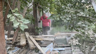 Наслідки влучань двох ФАБ-500 з УМПК по Харкову 27 червня Наслідки влучань двох ФАБ-500 з УМПК по Харкову 27 червня
