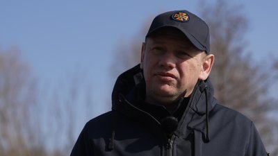 "Ручки було видно з-під води": що кажуть у селі на Чернігівщині про трьох дітей, які провалилися під кригу "Ручки було видно з-під води": що кажуть у селі на Чернігівщині про трьох дітей, які провалилися під кригу