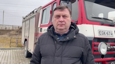 Два пікапи та пожежний автомобіль передали рівненські волонтери на схід