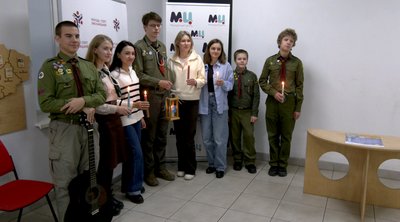 Пластуни отримали віфлеємський вогонь Пластуни отримали віфлеємський вогонь