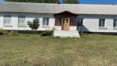 Альтернатива садочку у селі: на Хмельниччині родина облаштовує безкоштовний дитячий центр для дошкільнят