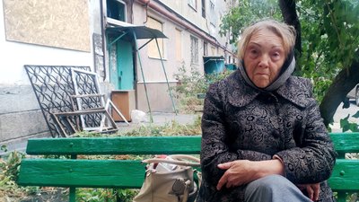 "А тепер я — як бомж". Будинок аварійний — живе сама у під’їзді: історія "А тепер я — як бомж". Будинок аварійний — живе сама у під’їзді: історія