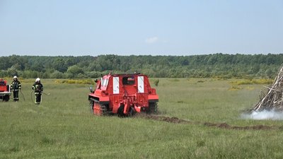 На Житомирщині лісівники та рятувальники з трьох областей України провели спільні навчання На Житомирщині лісівники та рятувальники з трьох областей України провели спільні навчання