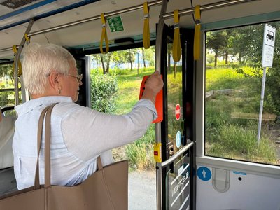 В Ужгороді запровадити автоматизовану систему оплати за проїзд: як платитимуть пасажири В Ужгороді запровадити автоматизовану систему оплати за проїзд: як платитимуть пасажири
