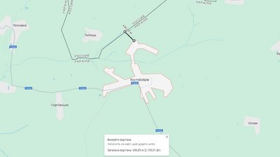 З прикордонного села Костобобрів на Чернігівщині поліцейські евакуювали трьох дітей та їхню матір З прикордонного села Костобобрів на Чернігівщині поліцейські евакуювали трьох дітей та їхню матір
