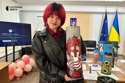 "Не тільки страх, а й краса": в Ізмаїлі створили артоб'єкти з воєнних гільз "Не тільки страх, а й краса": в Ізмаїлі створили артоб'єкти з воєнних гільз