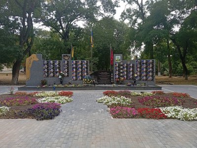 На Одещині відкрили меморіальні дошки на честь семи загиблих захисників