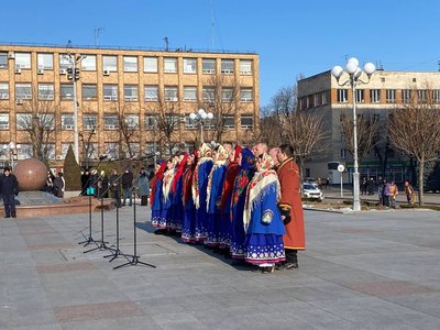 "Під час таких заходів багато людей відчувають згуртованість": у Черкасах відзначили третій рік повномасштабної війни "Під час таких заходів багато людей відчувають згуртованість": у Черкасах відзначили третій рік повномасштабної війни