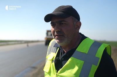 Латають ями на трасах: на автошляхах Одещини триває ремонт дорожнього покриття після зими Латають ями на трасах: на автошляхах Одещини триває ремонт дорожнього покриття після зими