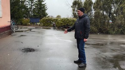 "Ми відірвані від усього": два тижні без електрики залишаються жителі п’яти прикордонних сіл на Чернігівщині "Ми відірвані від усього": два тижні без електрики залишаються жителі п’яти прикордонних сіл на Чернігівщині